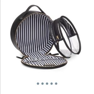 NWTs Hudson & Bleecker Preto Nomad Travel Case